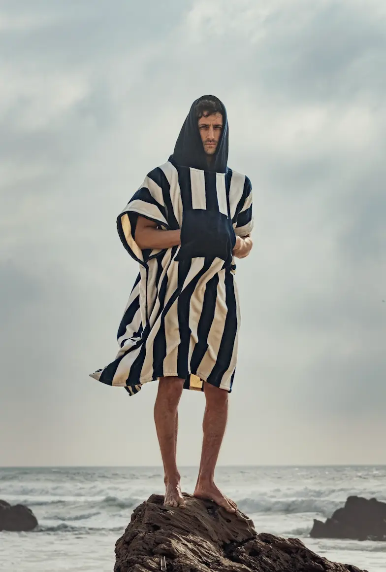 Futah - Bedu Blue Terry Poncho (3)