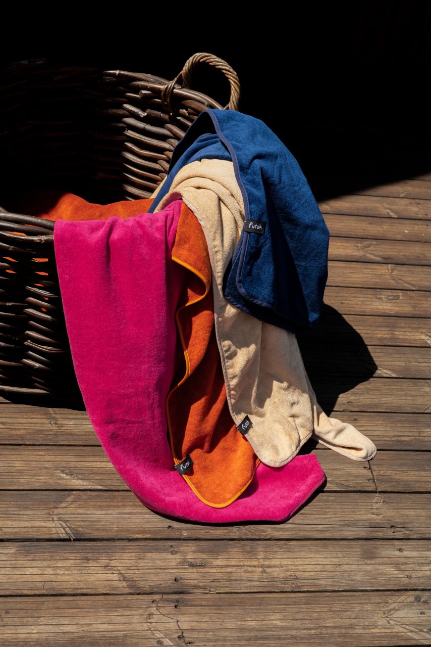 Futah - Ericeira Neon Pink Terry Towel (4)