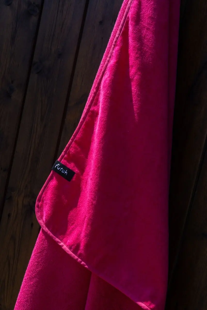 Futah - Ericeira Neon Pink Terry Towel (6)