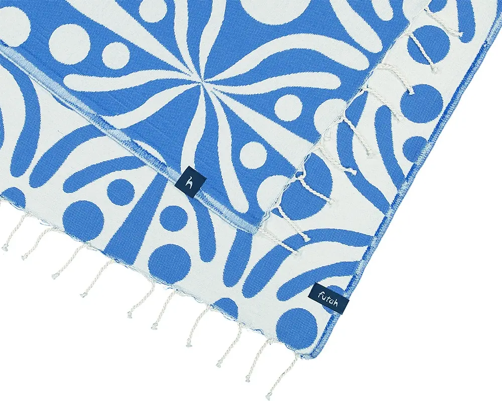 Futah - Flora Blue & White Beach Towel (4)