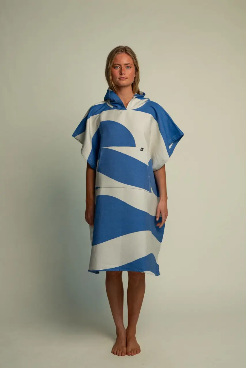 Futah - Aether Blue Adult Poncho (1)